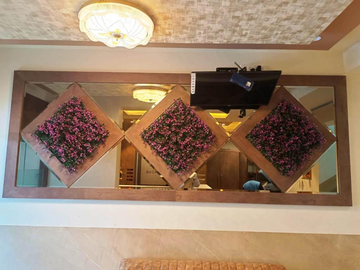 Sai Sagar Lodging & Boarding Ulhāsnagar Dış mekan fotoğraf