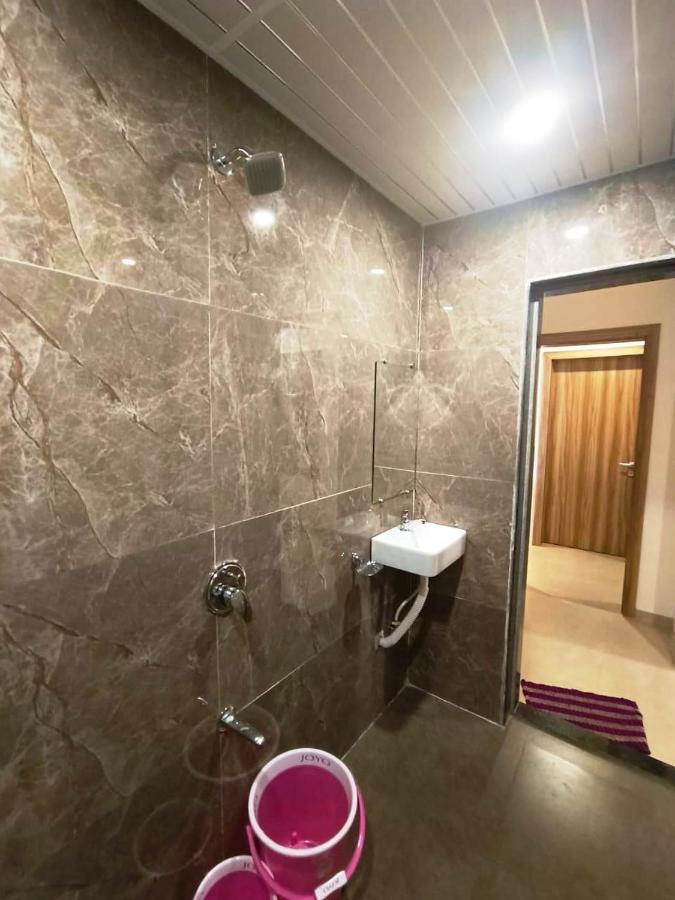 Sai Sagar Lodging & Boarding Ulhāsnagar Dış mekan fotoğraf