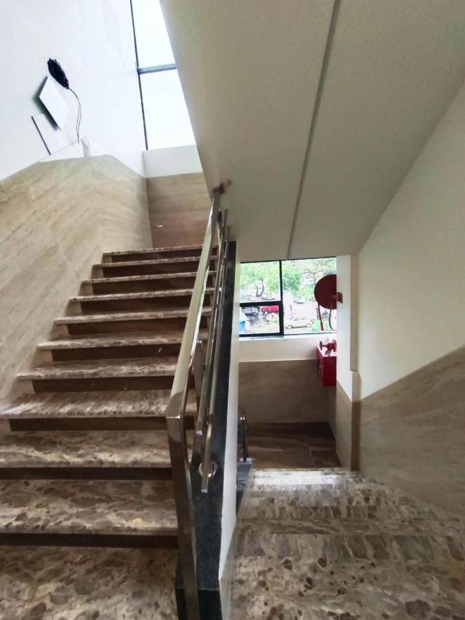 Sai Sagar Lodging & Boarding Ulhāsnagar Dış mekan fotoğraf
