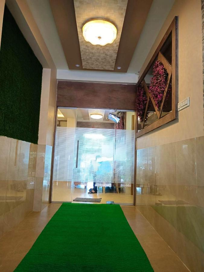 Sai Sagar Lodging & Boarding Ulhāsnagar Dış mekan fotoğraf