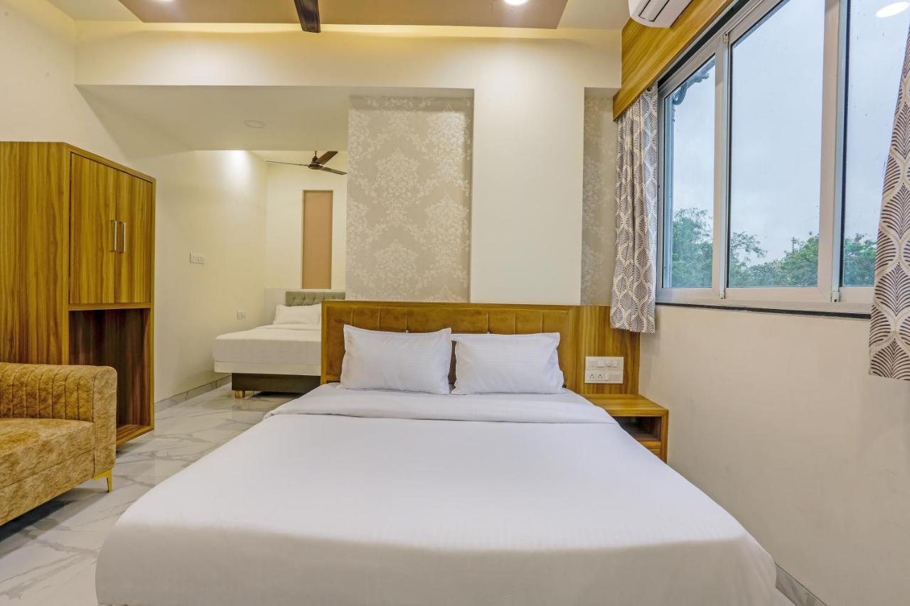 Sai Sagar Lodging & Boarding Ulhāsnagar Dış mekan fotoğraf