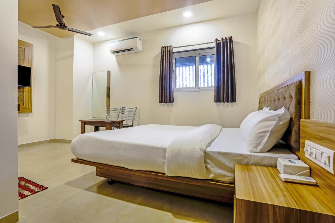 Sai Sagar Lodging & Boarding Ulhāsnagar Dış mekan fotoğraf