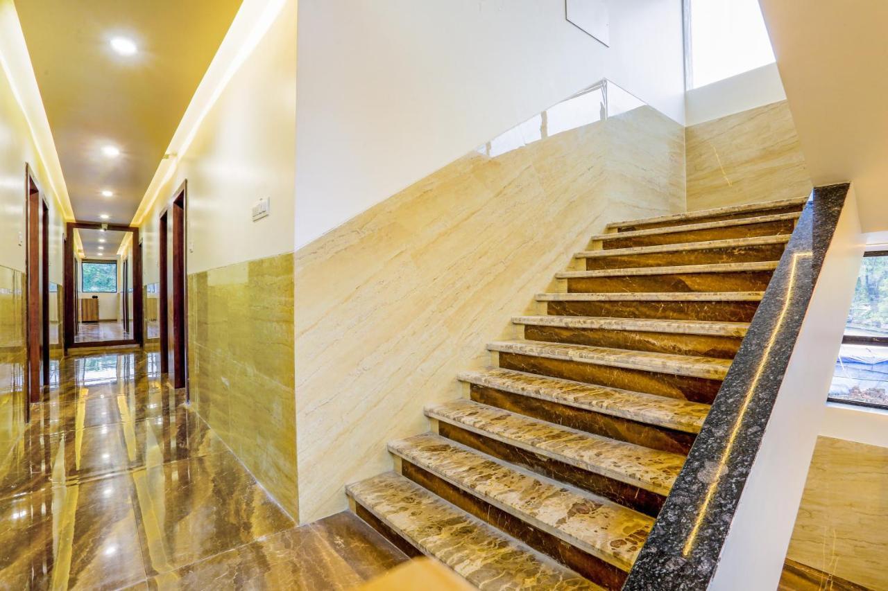 Sai Sagar Lodging & Boarding Ulhāsnagar Dış mekan fotoğraf